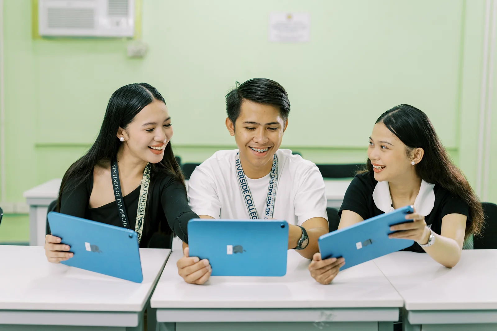 Students at Riverside College